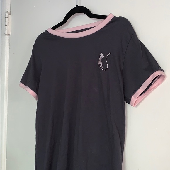 Penshoppe pokemon Mew Relaxed Fit XL Shirt - Picture 6 of 8
